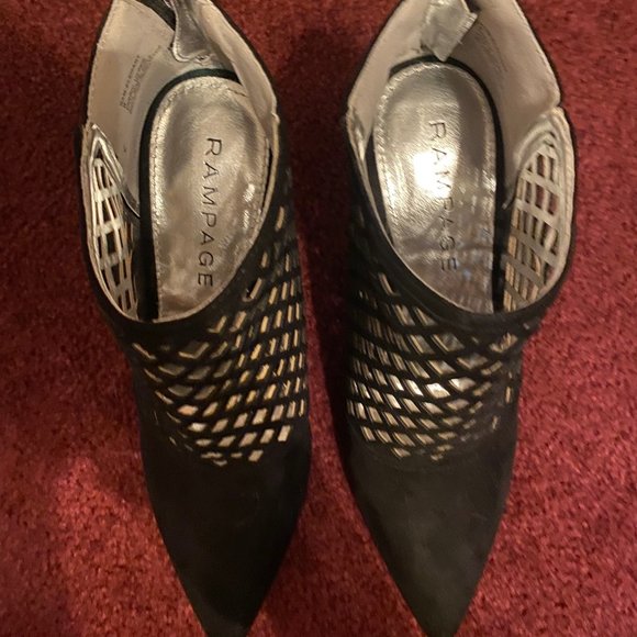 Rampage Laser Cut Out Shoes - Picture 2 of 4